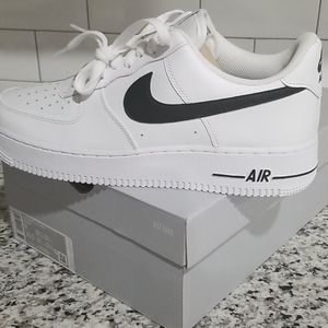 Nike Air Force 1 07 AN20